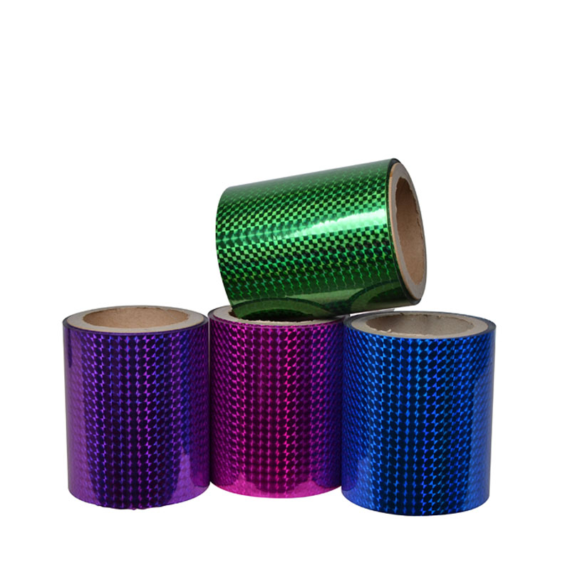 Introduzione del film olografico per laminazione termica